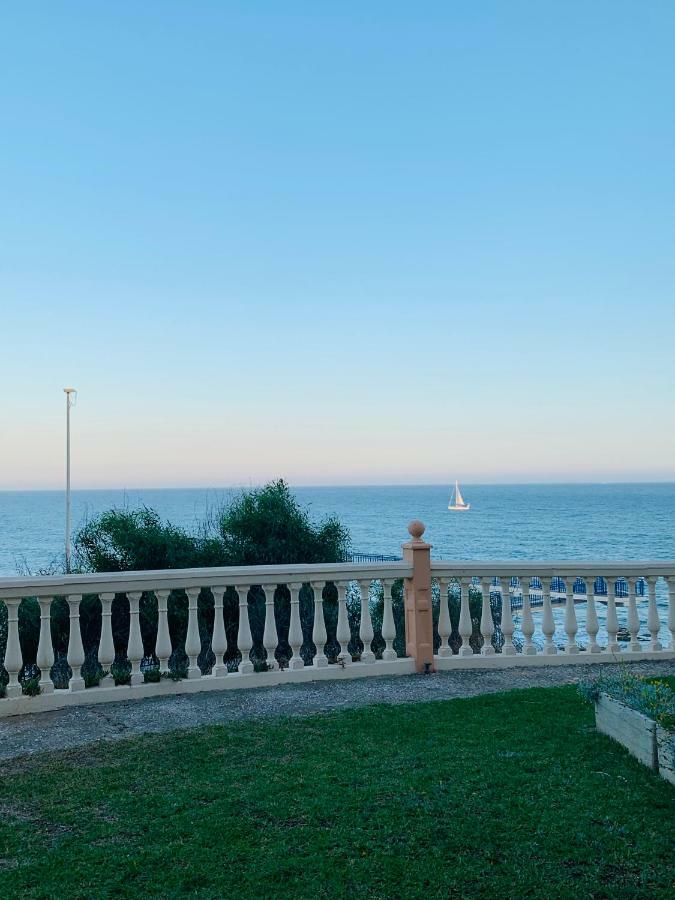 Beachfront Frente Al Mar Con Jardin Lejlighed Fuengirola Eksteriør billede